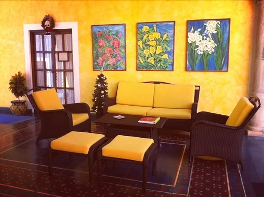 Sports and Entertainment, Casa de las Flores, Playa Del Carmen