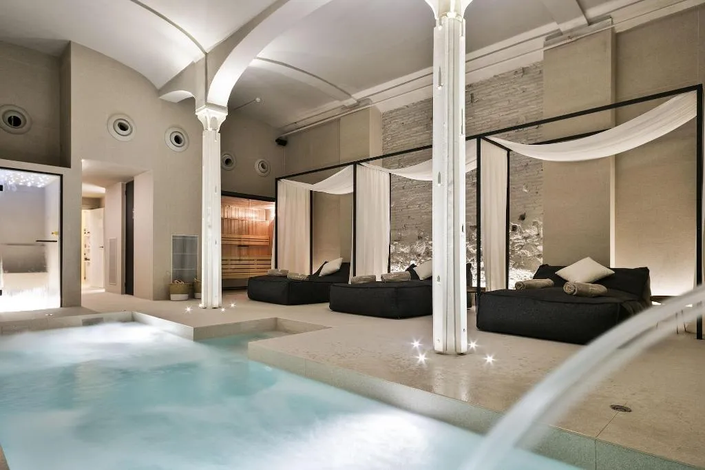 Sports and Entertainment, Yurbban Passage Hotel & Spa, Barcelona