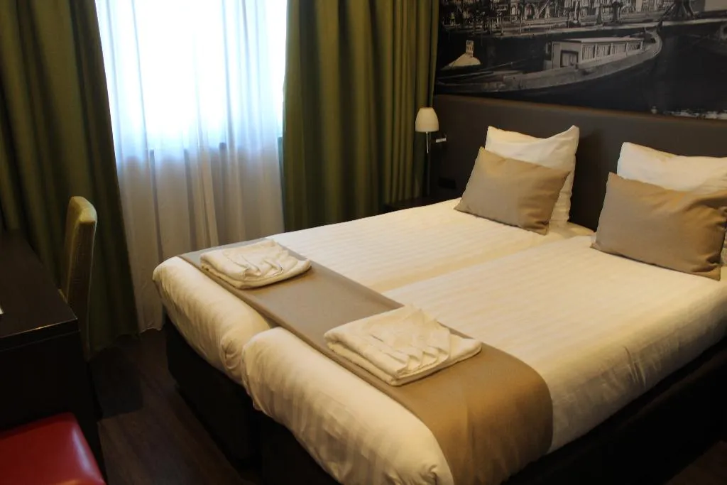 TWIN DELUXE Room, Royal Amsterdam Hotel, Amsterdam