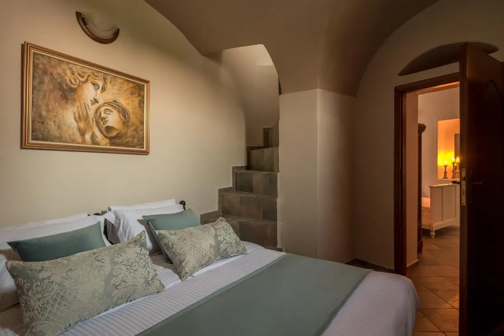 Room, For All Seasons Mansion, Santorini
