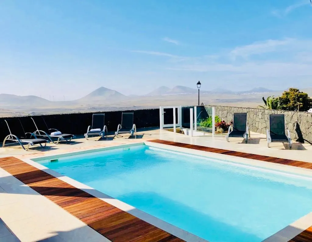 VILLA THREE BEDROOMS Room, Infinity Views Village, Lanzarote