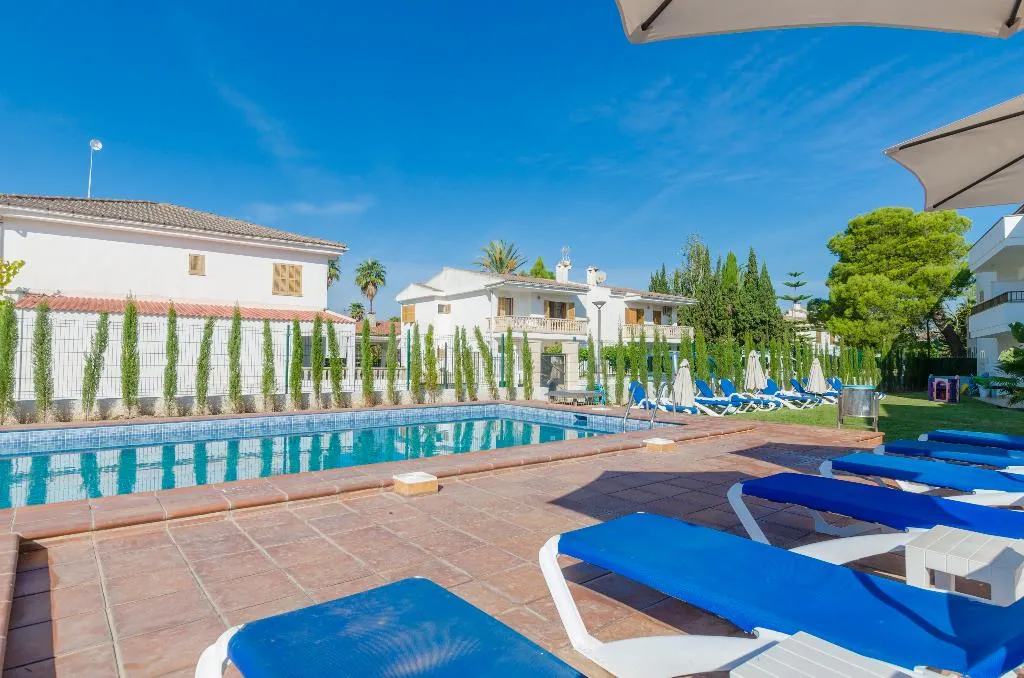 Pool, Yourhouse Venecia, Majorca