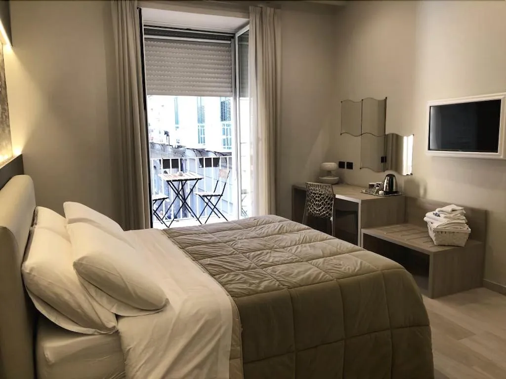 Room, Starita Bed & pizza, Naples