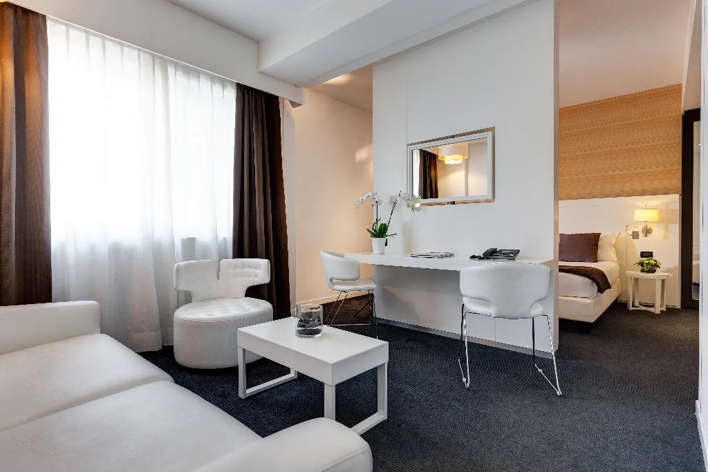 DOUBLE EXECUTIVE Room, iH Hotels Roma Z3, Rome