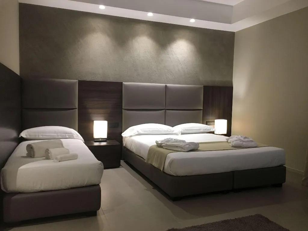 Room, Plus Welcome Milano, Milan