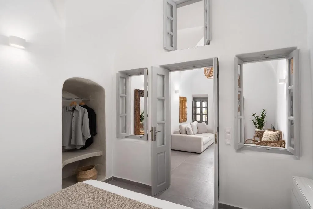 Room, Kastro Mansion, Santorini