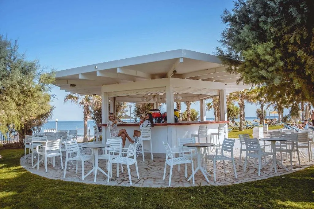 Bar, Lyttos Beach, Crete