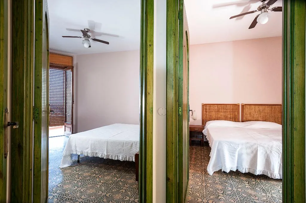 QUADRUPLE WITH BALCONY Room, Villa Liliana, Taormina