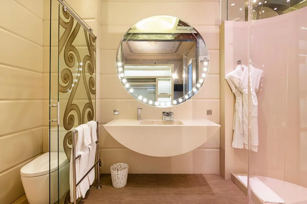 SUITE TWO BEDROOMS WITH TERRACE Room, El Palauet Modernist Suites, Barcelona