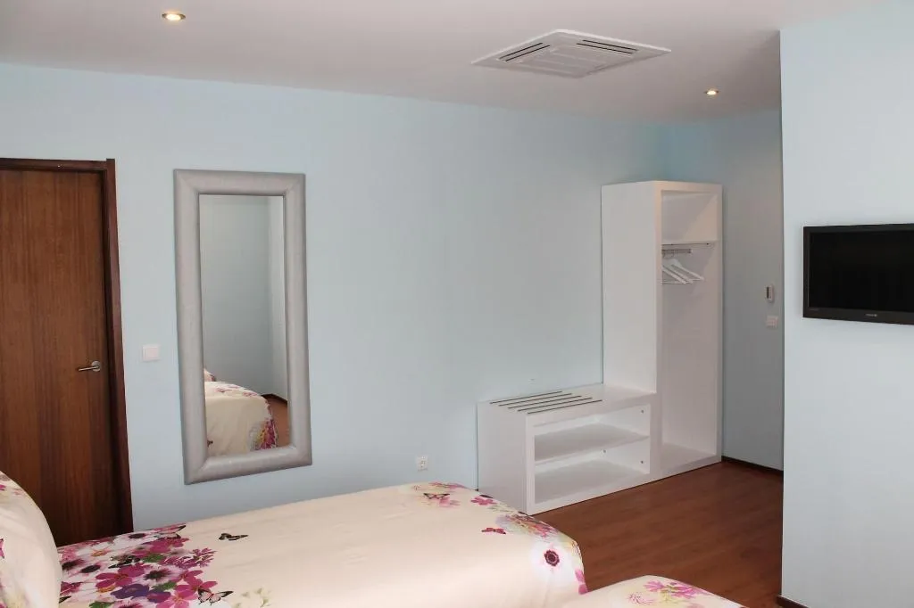 Room, Grande Oceano Guest House, Porto