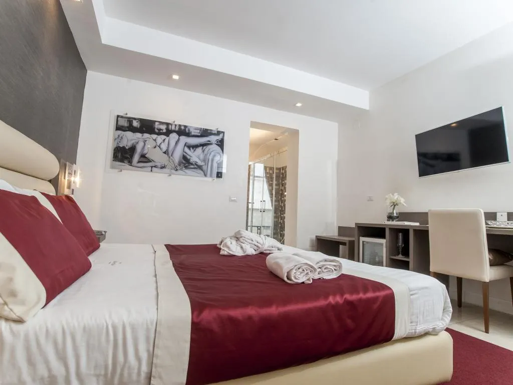 DOUBLE DELUXE Room, Hotel San Pietro, Naples