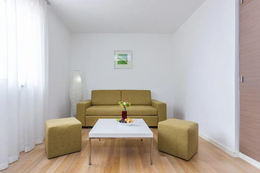 Room, Vista, Istria
