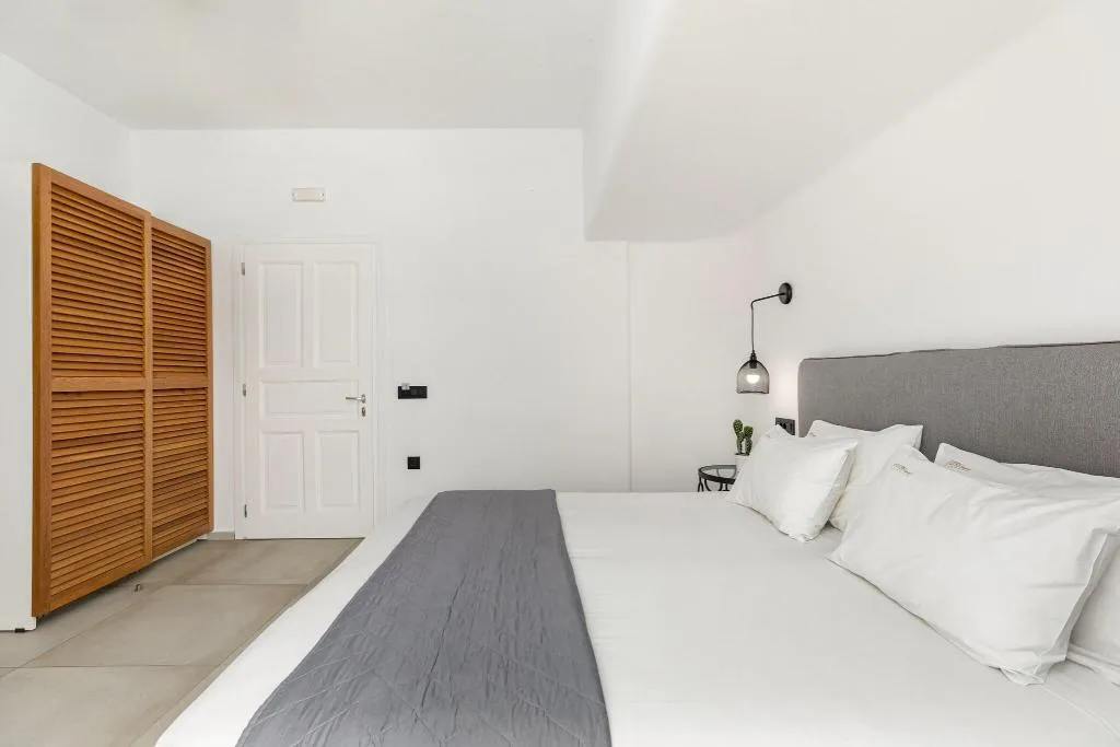 DOUBLE SUPERIOR Room, Corfos Hotel, Mykonos