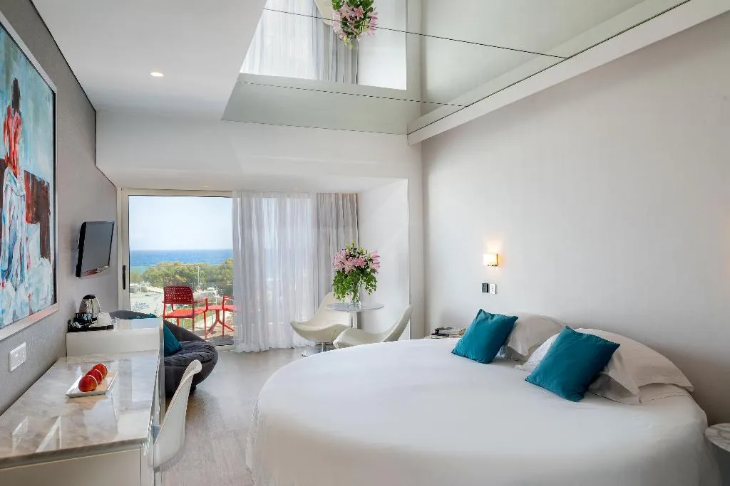 SUITE POOL VIEW Room, Faros Hotel Ayia Napa, Cyprus