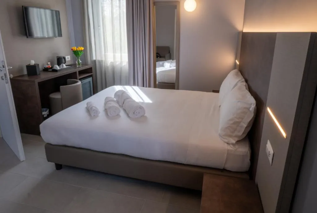 Double or Twin STANDARD Room, Tiber Suite, Rome