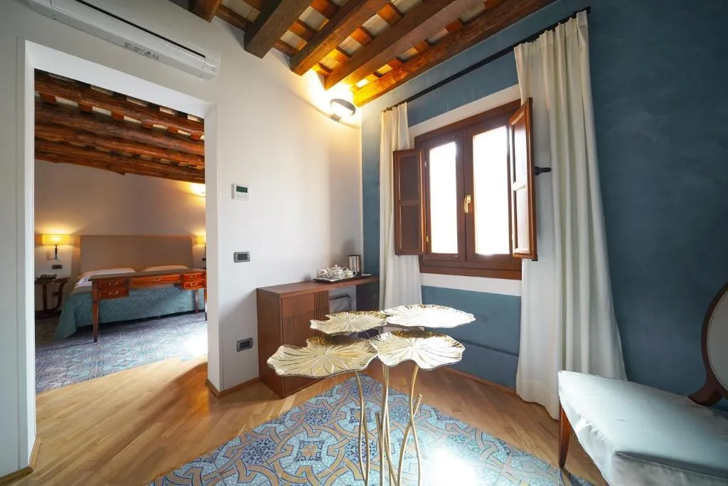 SUITE DELUXE Room, Hotel Carmine, Palermo