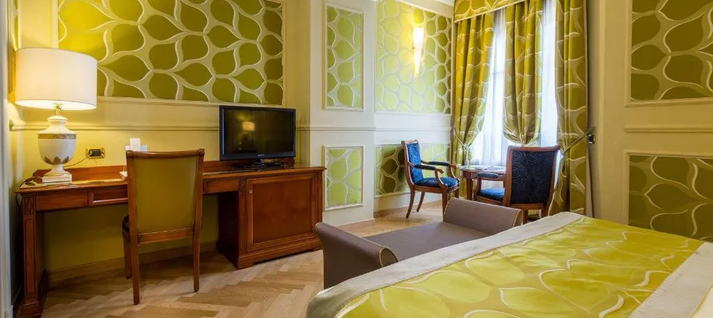 Room, Grand Visconti Palace, Milan