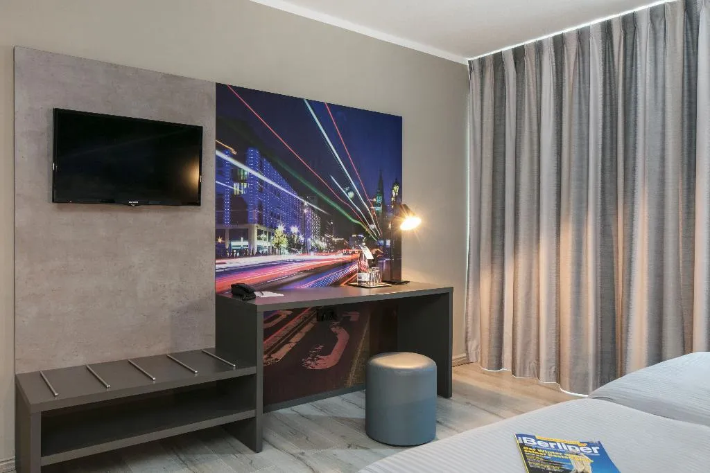 Double or Twin STANDARD Room, Hotel Berlin Lichtenberg, Berlin
