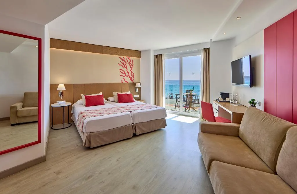 Double or Twin SUPERIOR SEA VIEW Room, Universal Hotel Perla, Majorca