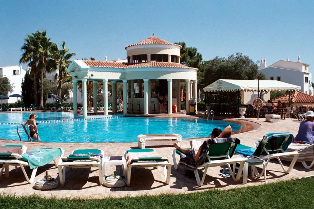APARTMENT THREE BEDROOMS Room, Apartamentos The Old Village by Village 4u, Algarve