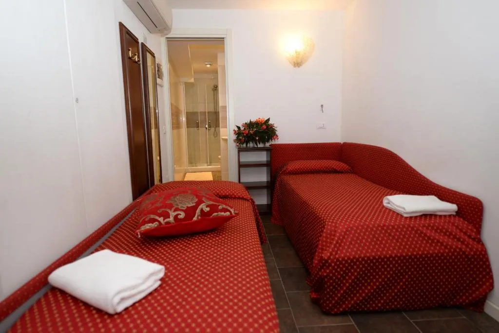 TWIN DELUXE Room, Ca’ del Gallo, Venice