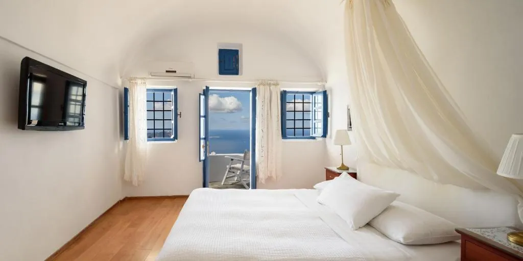Room, Heliotopos, Santorini