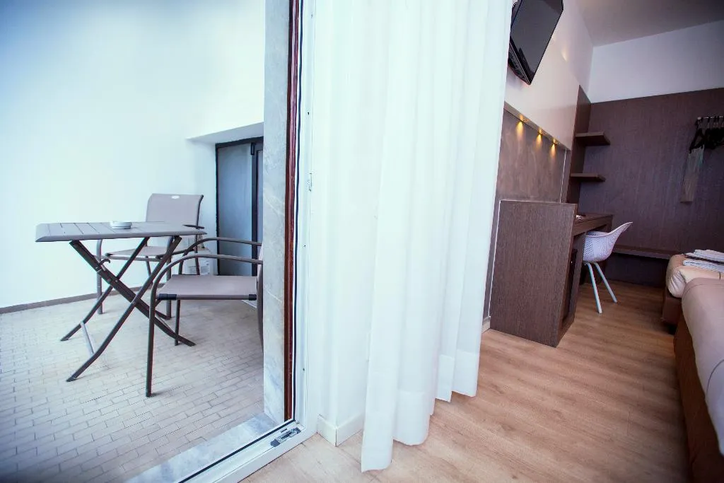 TRIPLE STANDARD Room, Agape Hotel AA Hotels, Milan