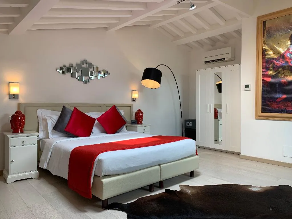 APARTMENT ONE BEDROOM TWO BATHROOMS Room, Florence Art Apartments, Florence