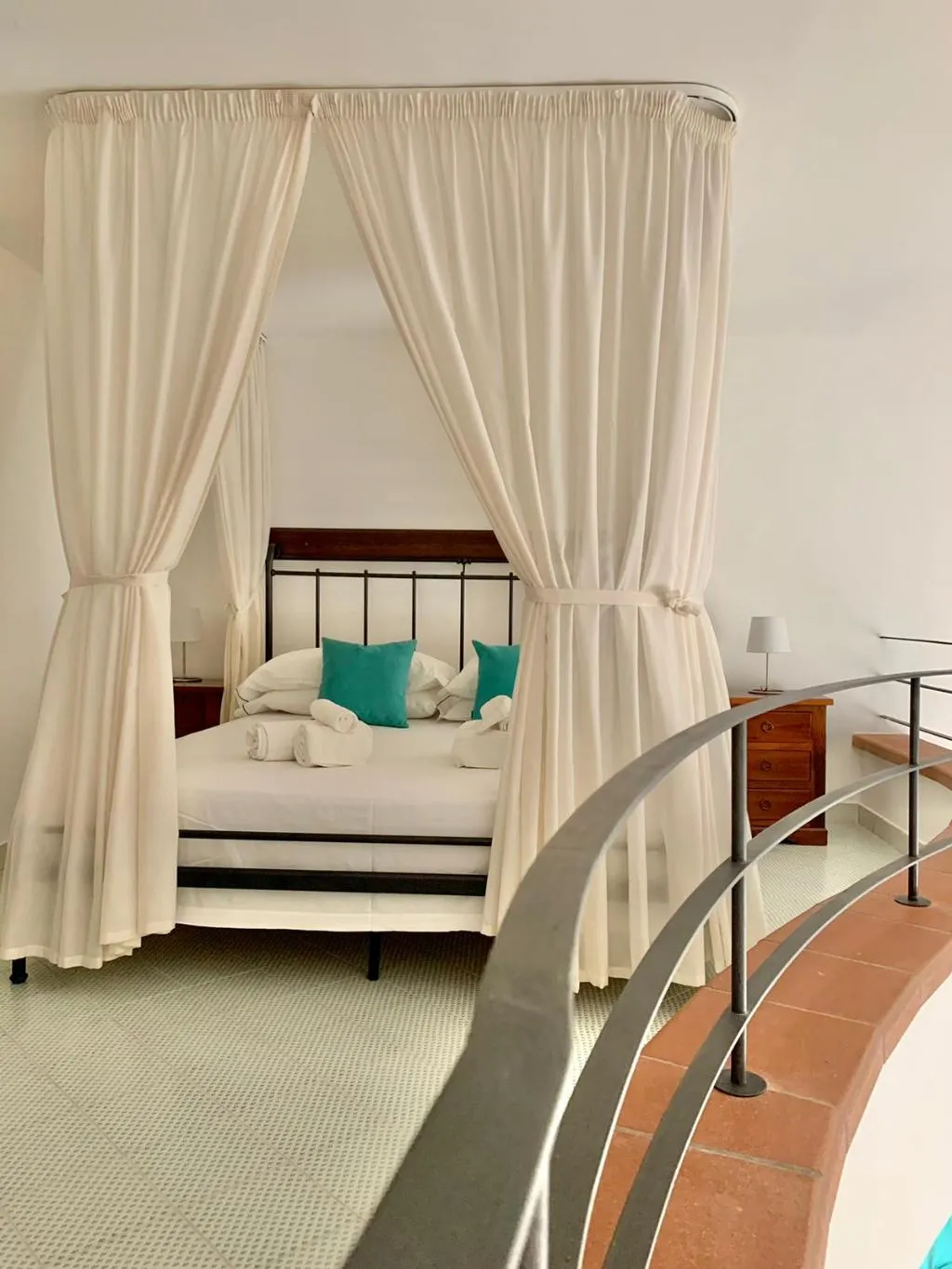 APARTMENT CAPACITY 2 Room, Antico Palazzo Scala, Naples