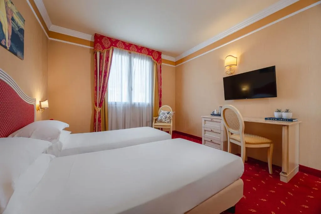 DOUBLE SUPERIOR Room, iH Hotels Padova Admiral, Venice