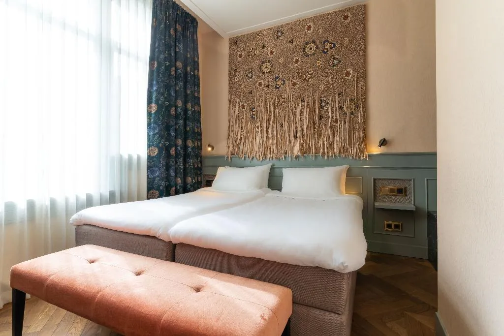 Room, Hotel Mercier, Amsterdam