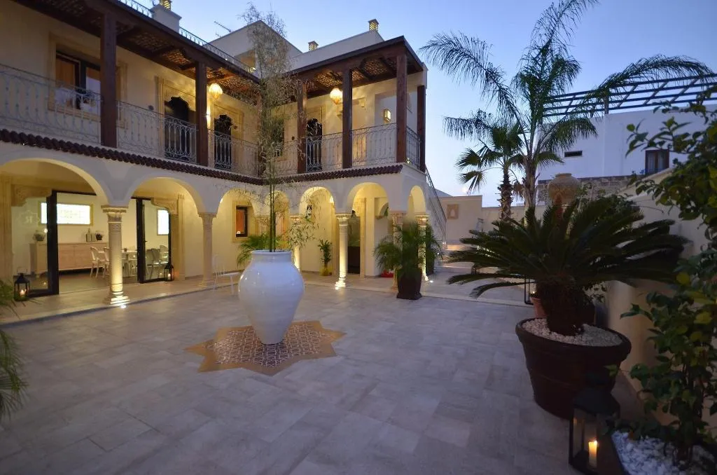 Terrace, RIAD - Comfort Rooms, Palermo
