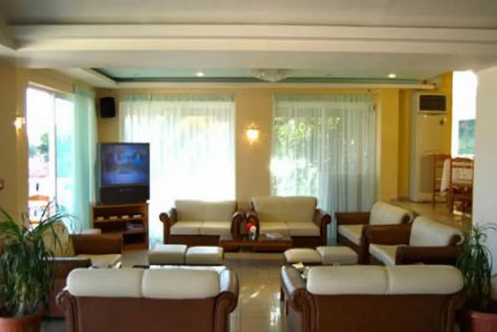 Lobby, Commodore, Zante