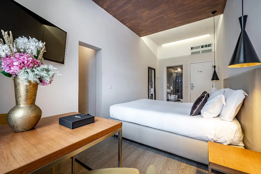 DOUBLE CLASSIC Room, Palazzo Alfieri, Florence