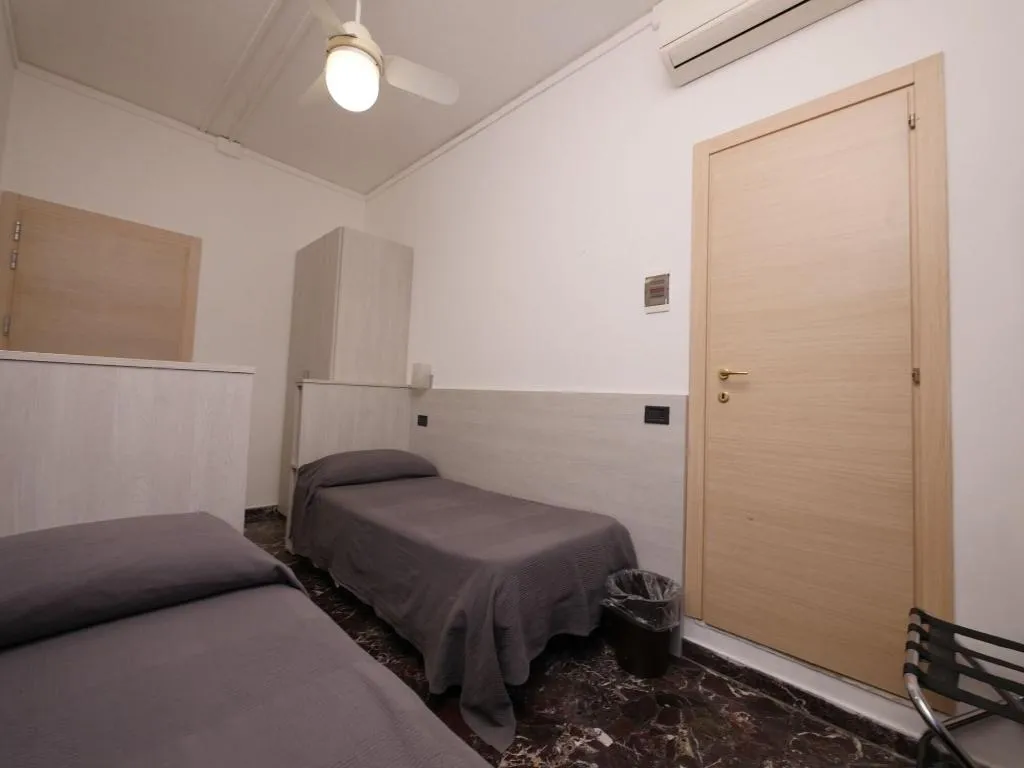 Room, Florence House Careggi, Florence