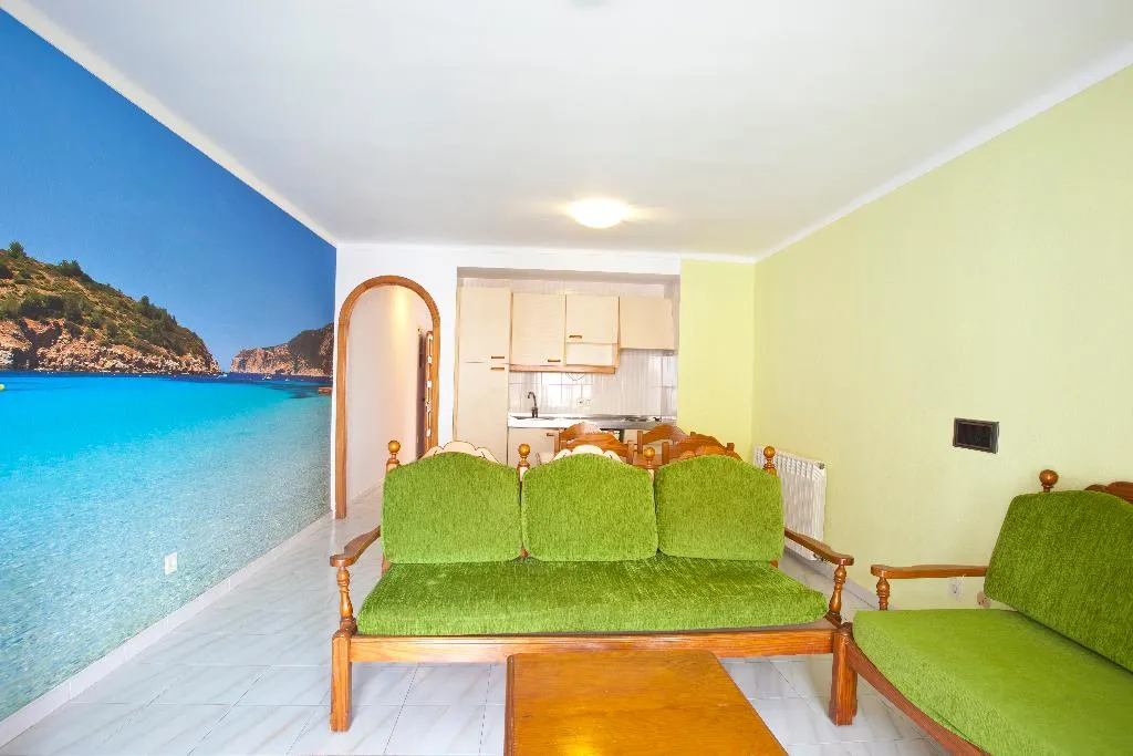 Room, Apartamentos Sol y Mar, Majorca