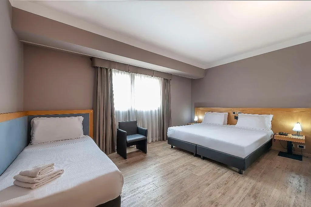 TRIPLE ECONOMY Room, Best Western Hotel Quattrotorri Perugia, Perugia