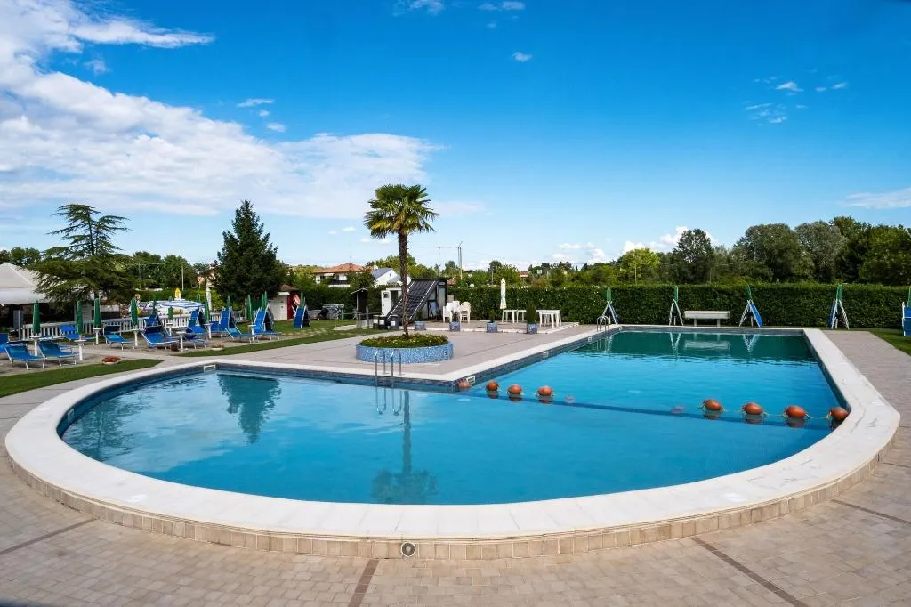 Sports and Entertainment, Villa Sara, Venice