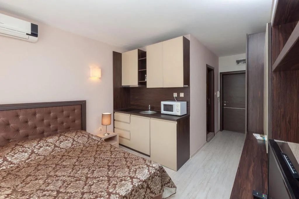 Room, Harmony Suites 2&3, Bourgas