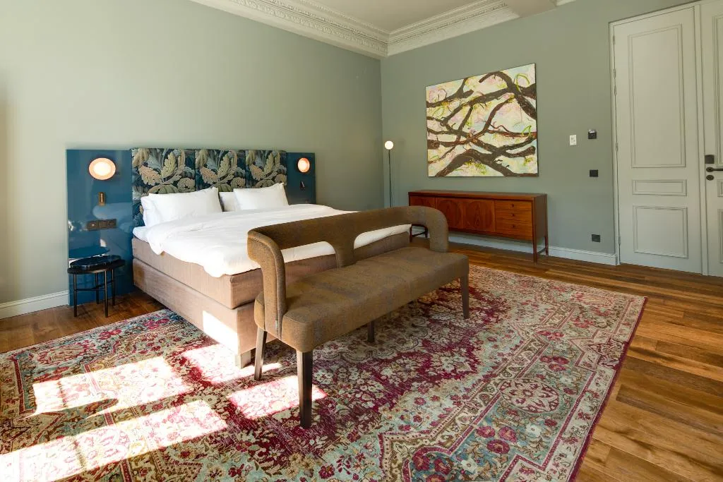 JUNIOR SUITE STANDARD Room, Hotel Monastere Maastricht, Amsterdam
