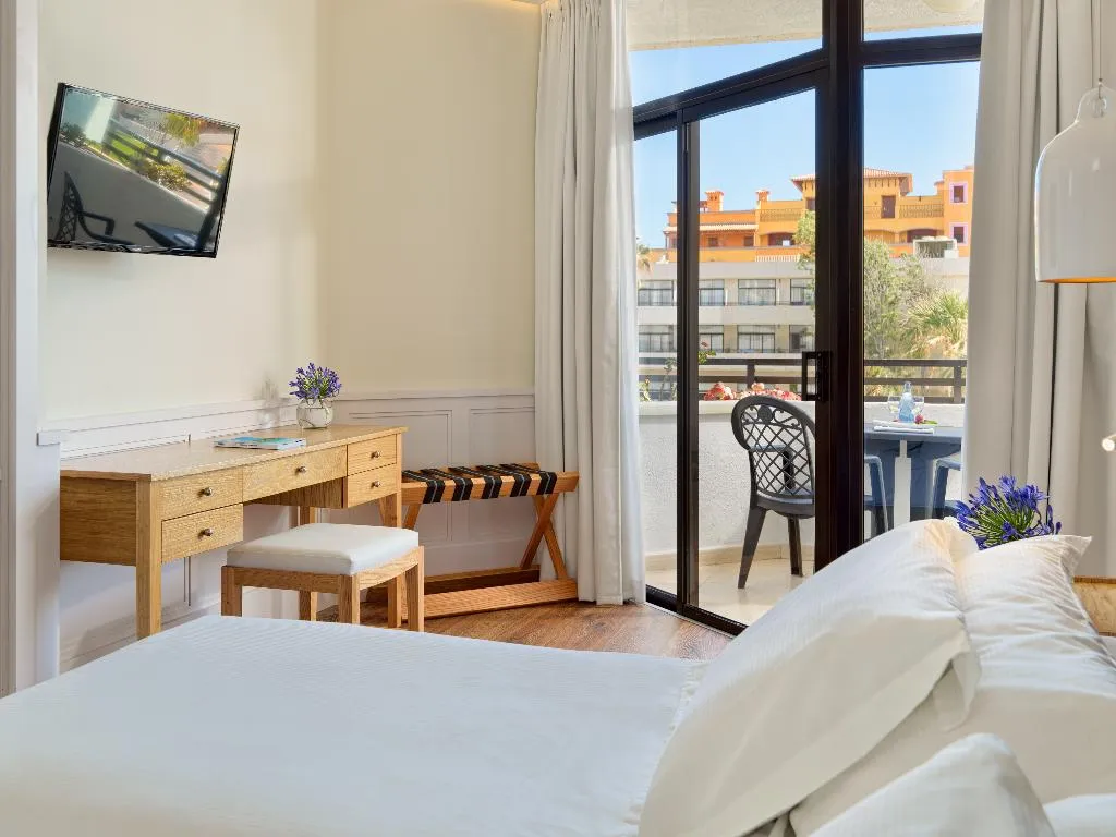 DOUBLE SINGLE USE SEA VIEW Room, H10 Conquistador, Tenerife