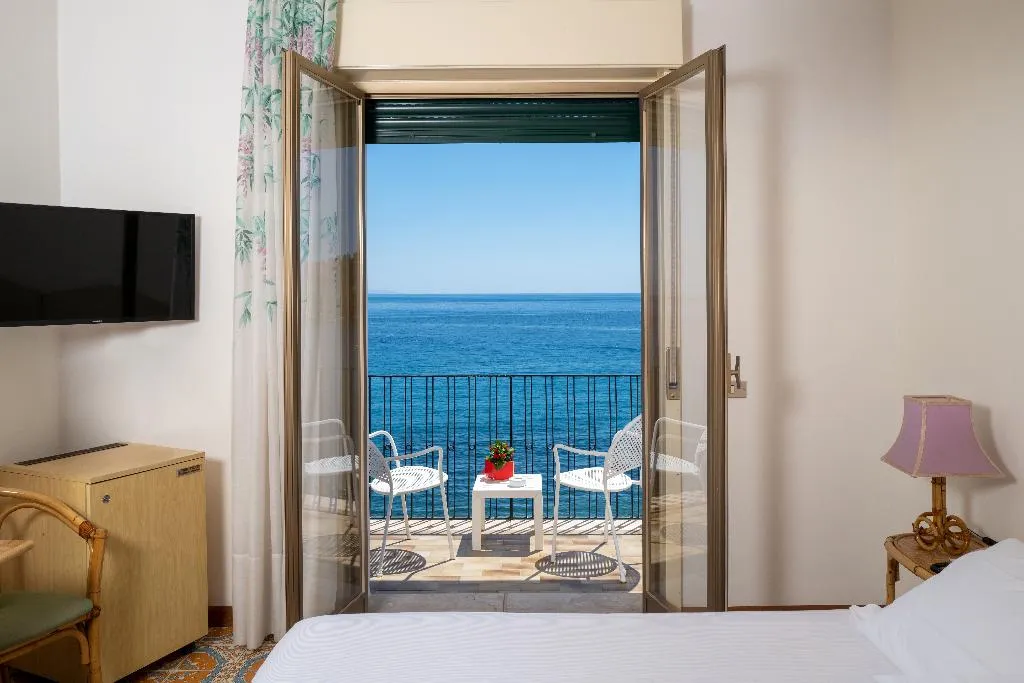 Double or Twin WITH BALCONY Room, Lido Mediterranee, Taormina