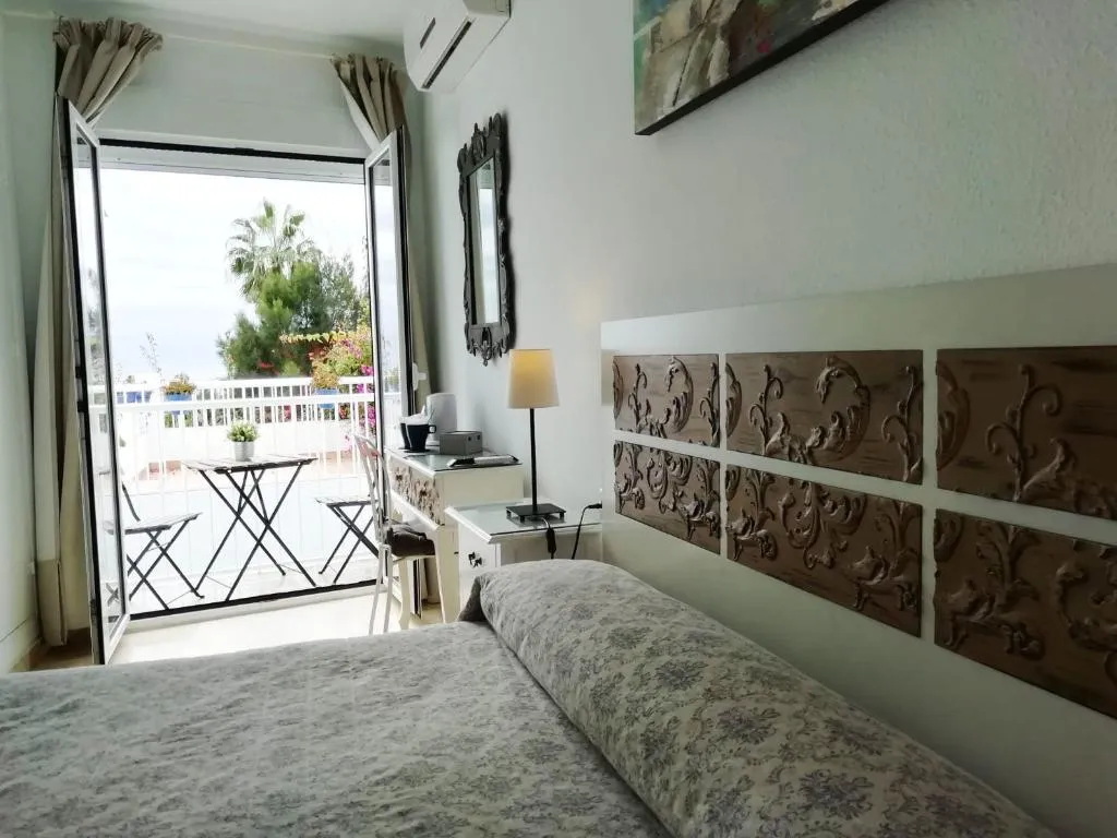 Room, Hostal Tres Soles, Costa Del Sol