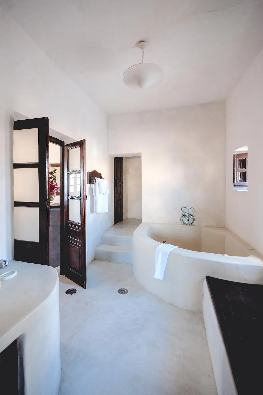 VILLA THREE BEDROOMS WITH PRIVATE POOL Room, Santorini Heritage Villas & Mansions, Santorini
