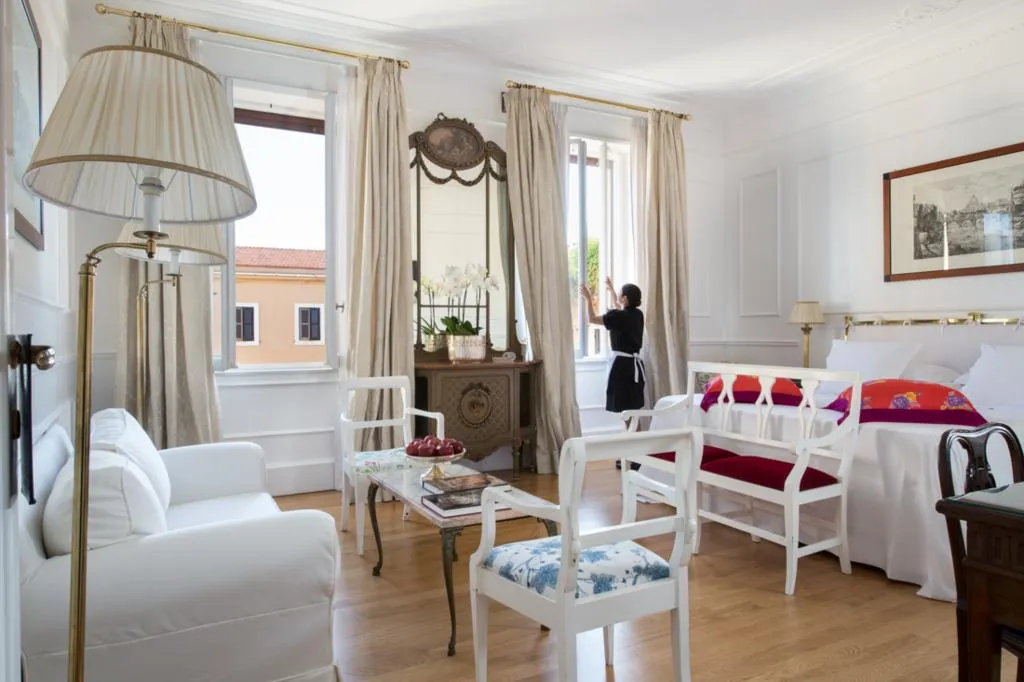 Room, Grand Hotel Plaza, Rome