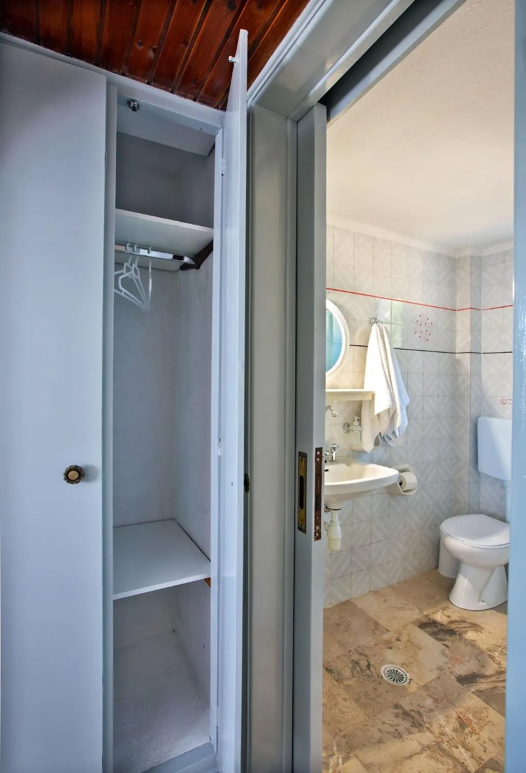Room, New Aurora Apts Studios, Crete