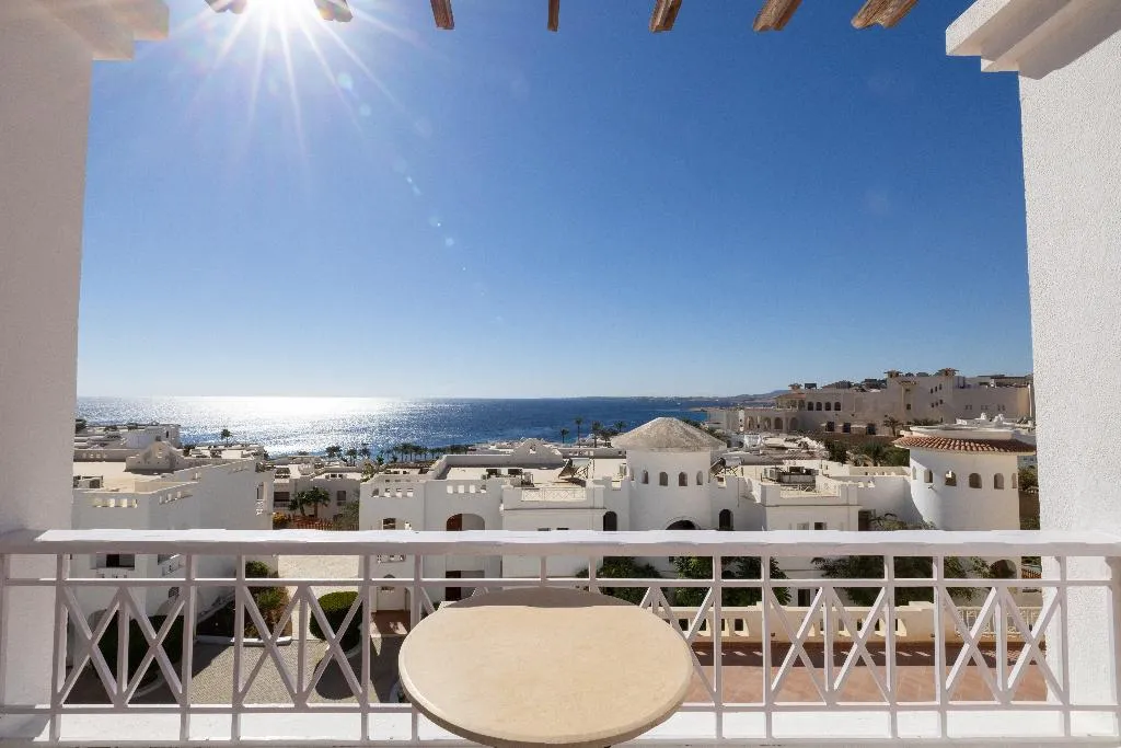 DOUBLE SEA VIEW KING BED Room, Continental Plaza Beach, Red Sea Riviera