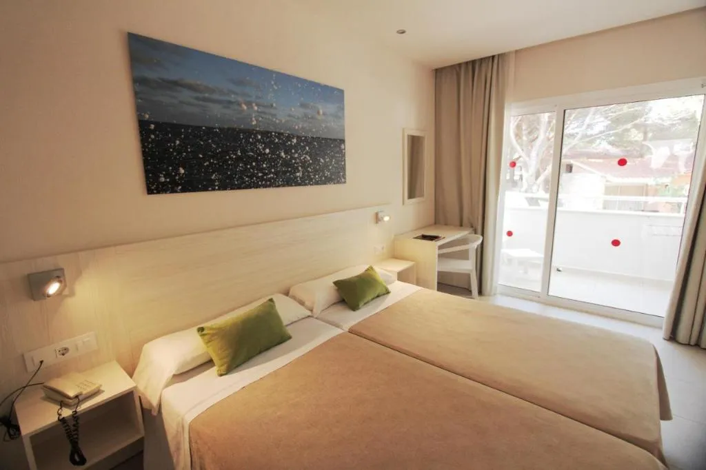 Room, Xaloc Playa, Menorca