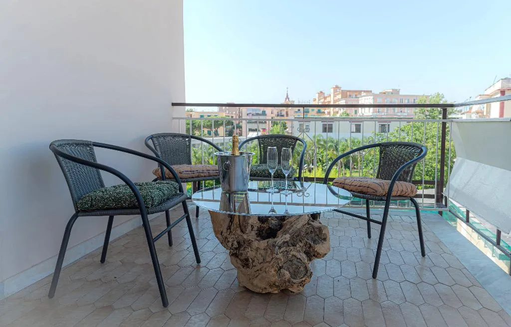 FAMILY ROOM SUPERIOR WITH TERRACE Room, Maison Matie B&B Ercolano, Naples