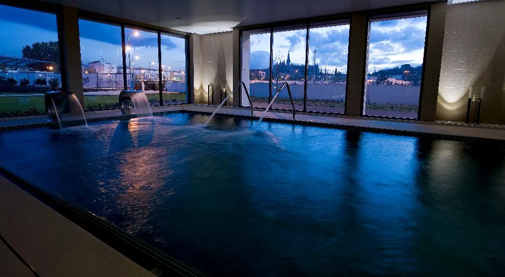 Sports and Entertainment, Villa Batalha, Porto